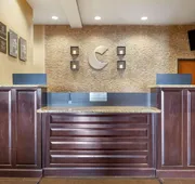 Comfort Inn & Suites Lakeside hotel detail image 3