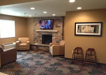 Cobblestone Hotel & Suites - Newton hotel thumbnail 3