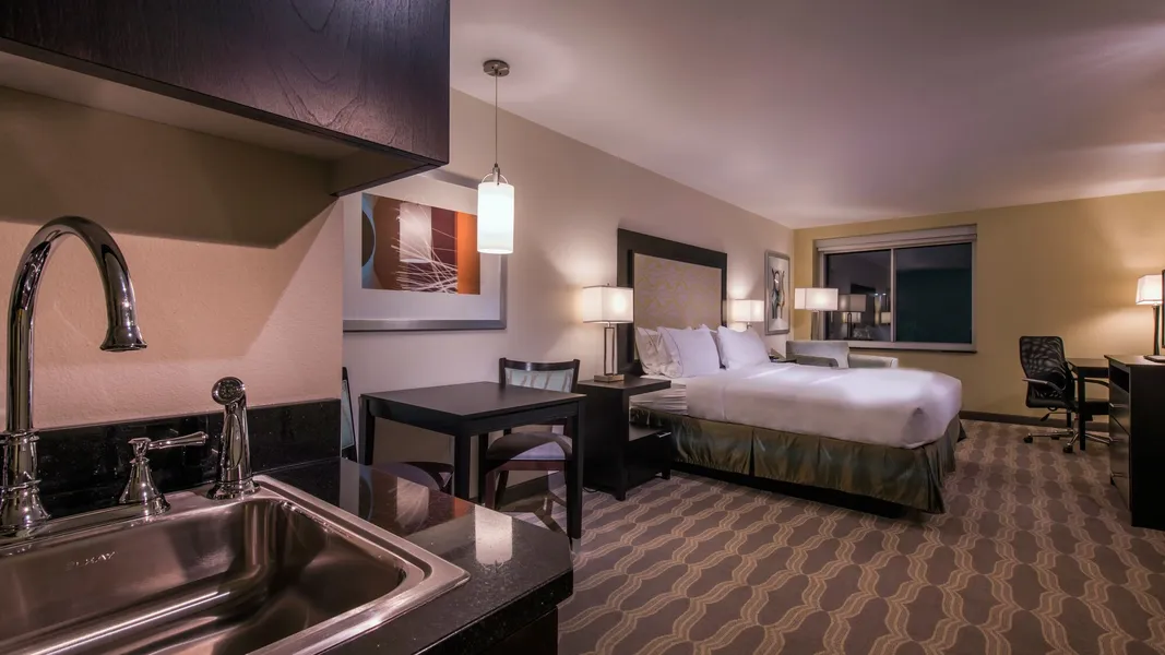 Holiday Inn Express & Suites Colorado Springs Central by IHG hotel detail image 6