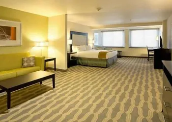 Holiday Inn Express & Suites Colorado Springs Central by IHG hotel thumbnail 8
