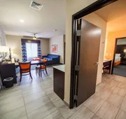 Holiday Inn Express & Suites Oklahoma City Southeast I-35 by IHG hotel detail image 3
