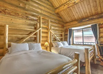 The Hibernation Station hotel thumbnail 3