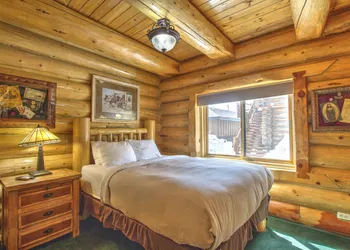 The Hibernation Station hotel thumbnail 7