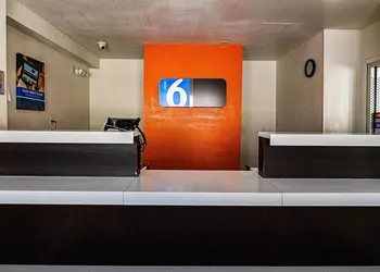 Motel 6 Palatine, IL - Chicago Northwest hotel thumbnail 6