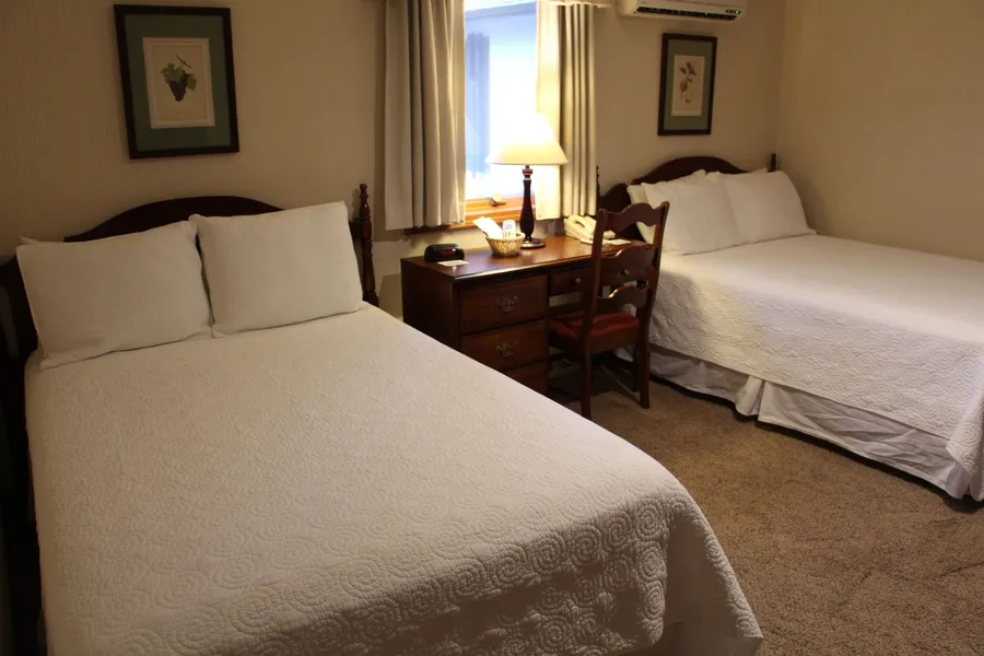 Cedar Creek hotel detail image 2