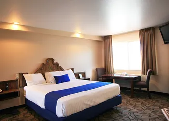 Colony Inn hotel thumbnail 4