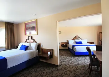 Colony Inn hotel thumbnail 6