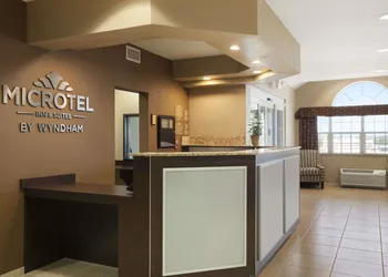 Microtel Inn & Suites by Wyndham Pleasanton hotel thumbnail 3