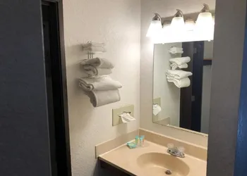 Americinn hotel thumbnail 6