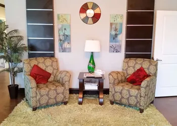 Studio 6 Beeville, TX hotel thumbnail 2