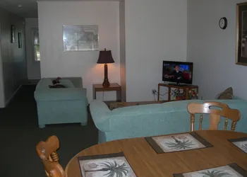 Baneberry Golf and Resort hotel thumbnail 5