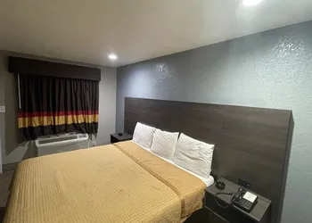 Southmore Boulevard Motel hotel thumbnail 5