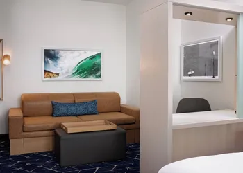 SpringHill Suites by Marriott Oceanside Beach hotel thumbnail 4
