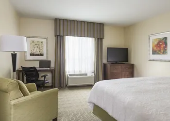 Hampton Inn & Suites San Bernardino hotel thumbnail 3