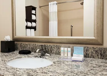 Hampton Inn & Suites San Bernardino hotel thumbnail 7