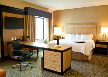 Hampton Inn & Suites Salinas hotel thumbnail 6