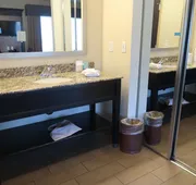 Hampton Inn & Suites Salinas hotel detail image 7