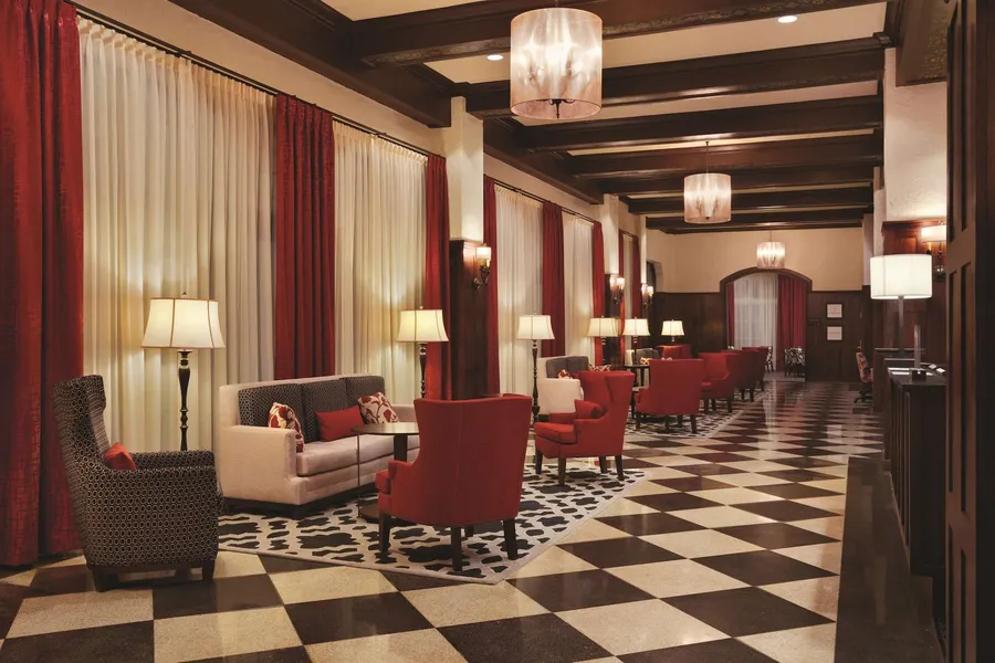 Hampton Inn & Suites Bradenton Downtown Historic District hotel detail image 2