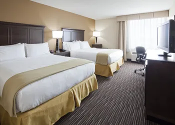 Holiday Inn Express & Suites Willmar by IHG hotel thumbnail 3