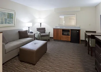 Holiday Inn Express & Suites Willmar by IHG hotel thumbnail 5