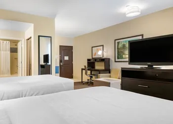 Staybridge Suites St. Petersburg Downtown by IHG hotel thumbnail 8