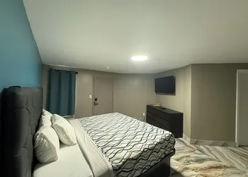 Beauty Rest Hotel hotel thumbnail 8