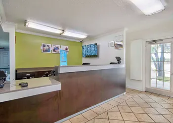Studio 6 Extended Stay - San Antonio, TX - Six Flags hotel thumbnail 2