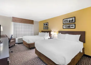 Sleep Inn & Suites Devils Lake hotel thumbnail 8