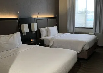 Fairfield Inn & Suites by Marriott New York Staten Island hotel thumbnail 6