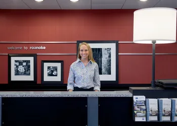 Hampton Inn & Suites Roanoke Airport hotel thumbnail 2