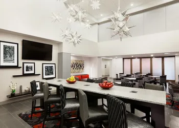 Hampton Inn & Suites Roanoke Airport hotel thumbnail 6