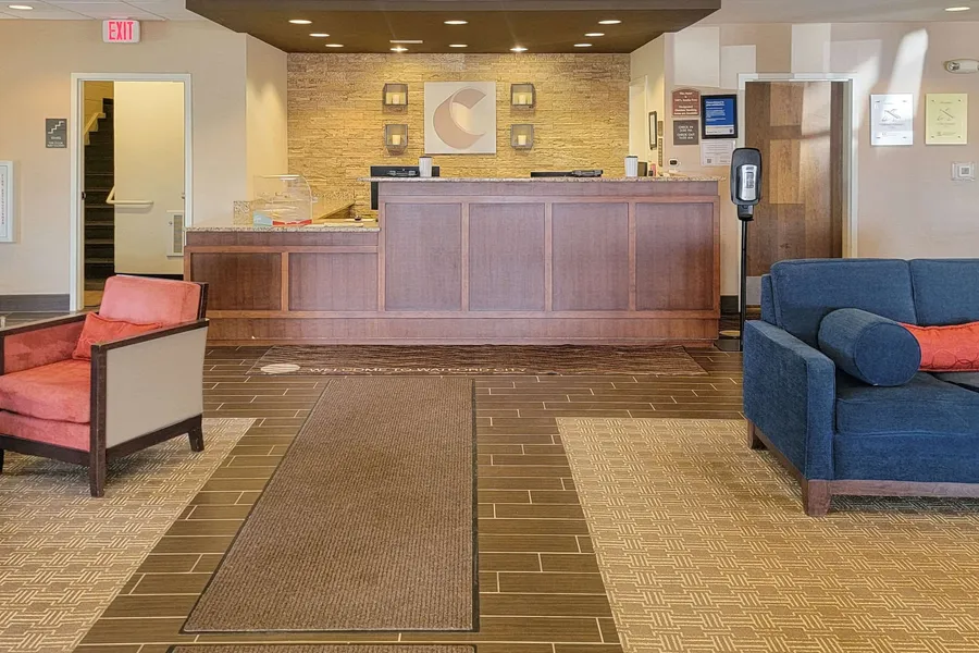 Comfort Inn & Suites Watford City hotel detail image 2