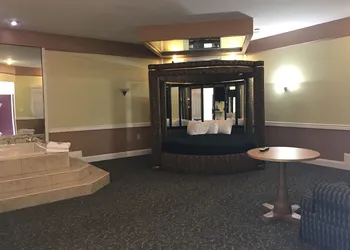 Inn of the Dove hotel thumbnail 7