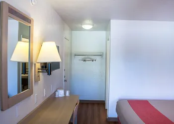 Motel 6 Ukiah, CA hotel thumbnail 7