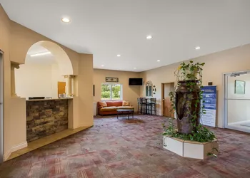 SureStay Hotel by Best Western Whittington Rend Lake hotel thumbnail 3