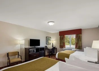 SureStay Hotel by Best Western Whittington Rend Lake hotel thumbnail 5