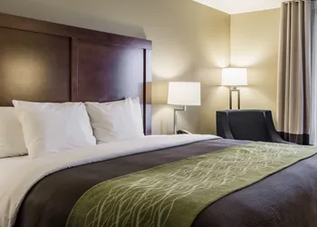 Comfort Inn & Suites Avera Southwest hotel thumbnail 7