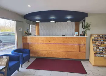 Americas Best Value Inn Elizabethtown hotel thumbnail 2