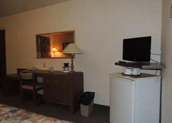 Rodeway Inn hotel thumbnail 8