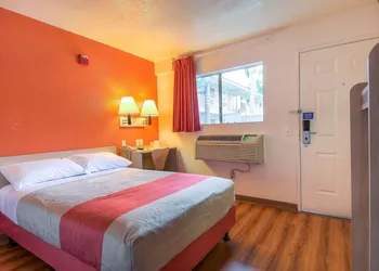 Motel 6 Chino, CA - Los Angeles Ontario hotel thumbnail 7