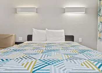 Motel 6 Ventura, CA - Beach hotel thumbnail 6