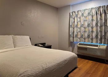 Motel 6 Simi Valley, CA hotel thumbnail 7