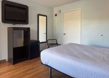 Motel 6 Simi Valley, CA hotel thumbnail 8