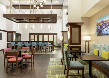 Hampton Inn & Suites York South hotel thumbnail 2