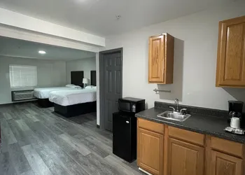 High Falls Inn and Suites hotel thumbnail 2