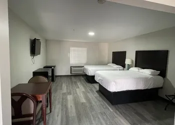 High Falls Inn and Suites hotel thumbnail 4
