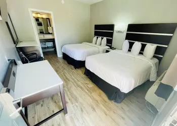 Americas Best Value Inn Arlington hotel thumbnail 2