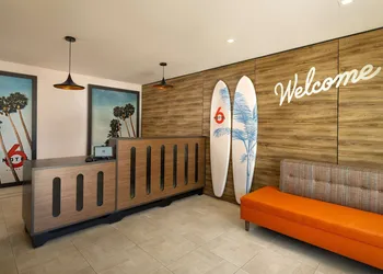 Motel 6 Santa Barbara, CA - Beach hotel thumbnail 2