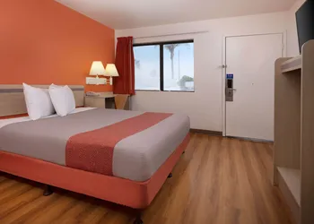 Motel 6 Santa Maria, CA - North hotel thumbnail 3
