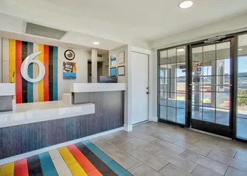 Motel 6 Kingman, AZ - Route 66 East hotel thumbnail 2